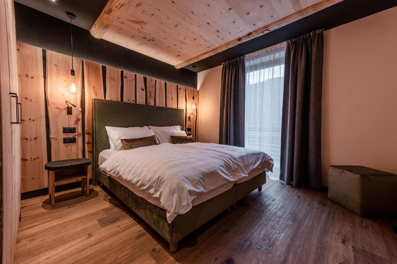 Nidaris - Luxury Private Spa Suites Malè Екстериор снимка