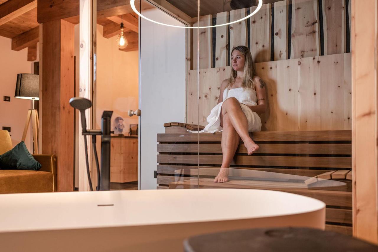 Nidaris - Luxury Private Spa Suites Malè Екстериор снимка